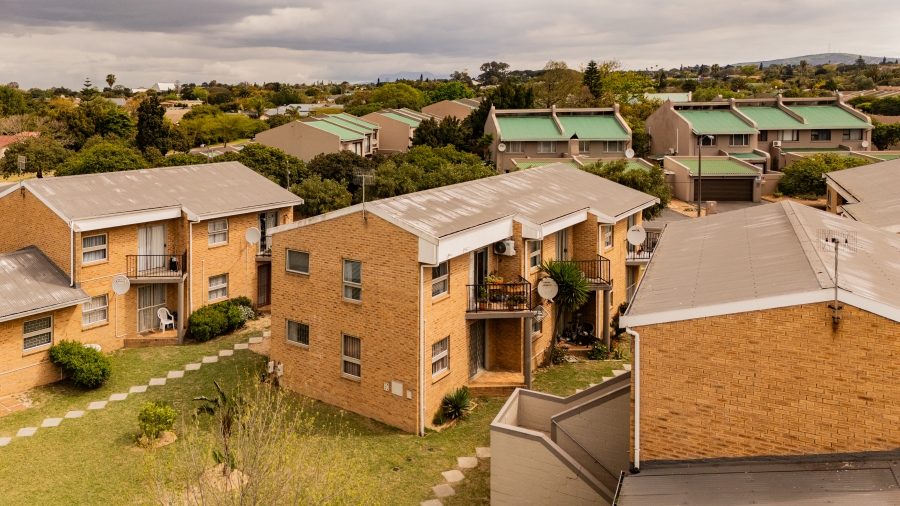 1 Bedroom Property for Sale in Oakglen Western Cape